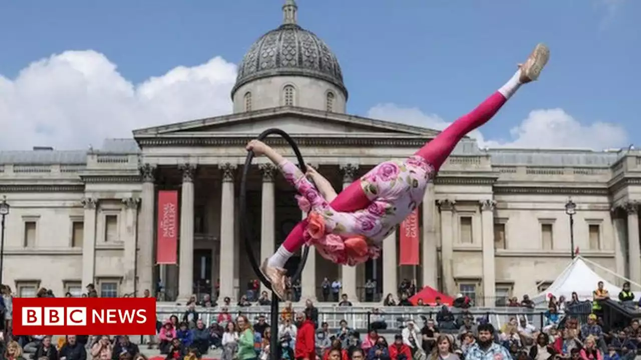 St George's Day: Celebration in Trafalgar Square