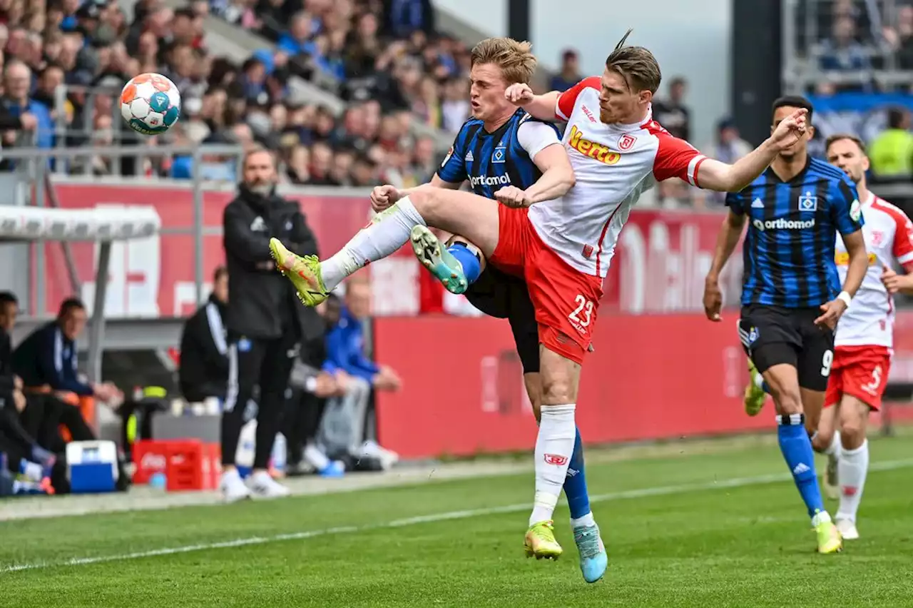 Wilde Schlussphase: Jahn verliert 2:4 gegen den HSV