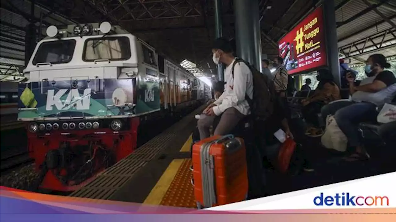 66 Ribu Orang Mudik Naik Kereta di H-10 Lebaran, Ini Rute Favorit