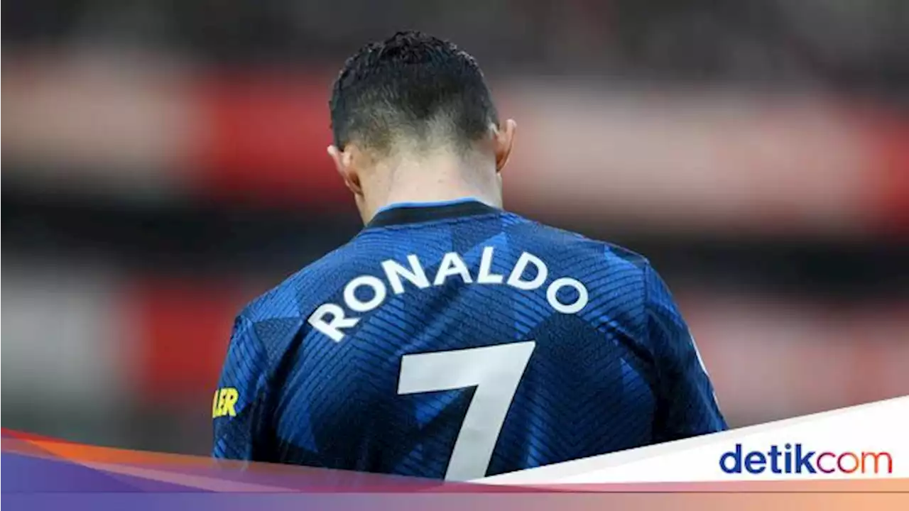 Emosionalnya Ronaldo Rayakan Gol ke-100 di Liga Inggris