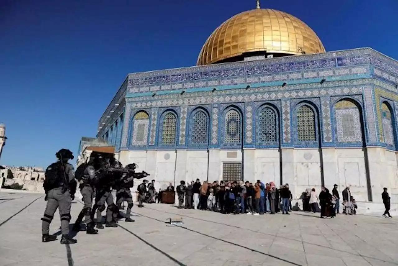 Israel Kembali Serang Masjid Al-Aqsa, Jamaah Ditembak Peluru Karet