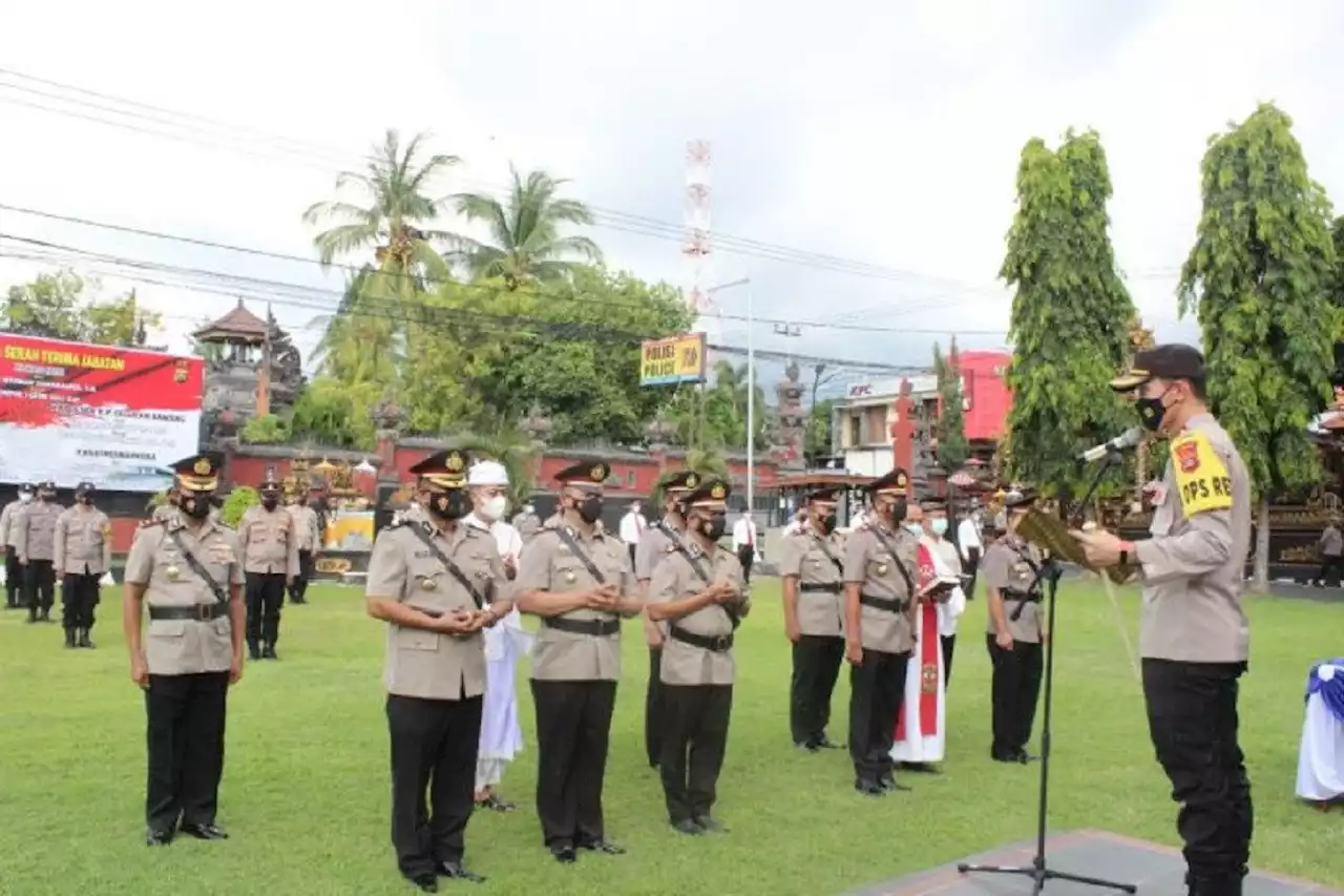 5 Perwira Polres Buleleng Bergeser, Karier Moncer AKBP Sumarjaya Banjir Pujian