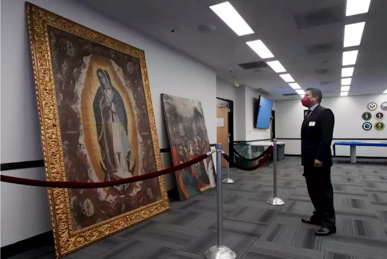 Paintings, stone axes repatriated to Peru in LA ceremony