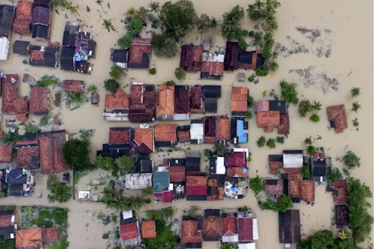 BNPB: Banjir Melanda Desa Dawuan Tengah di Wilayah Karawang Berangsur Surut