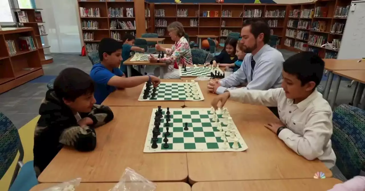 Refugee students at North Carolina elementary school use chess to learn English