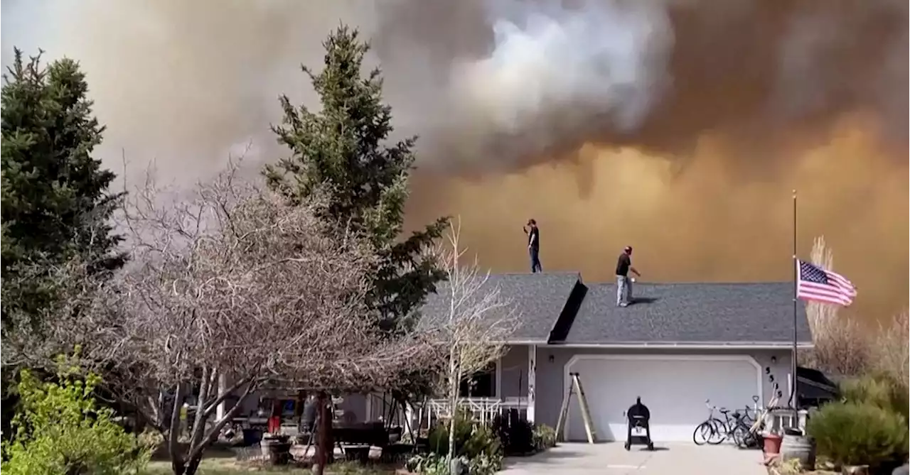 Fierce winds drive wildfires in U.S. Southwest