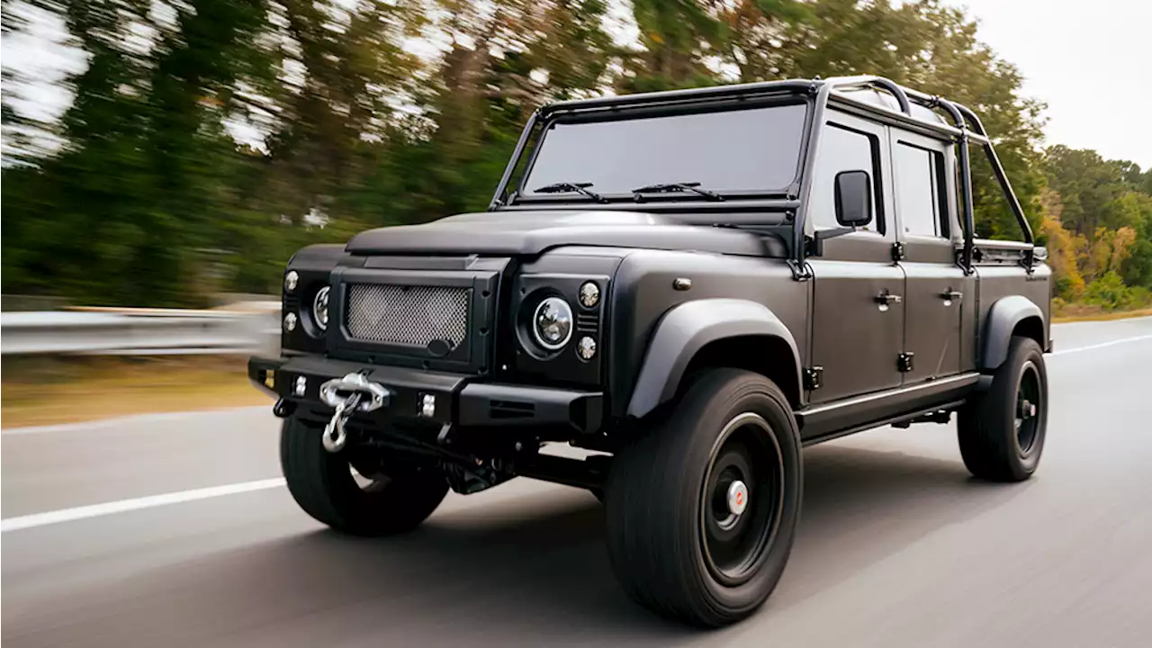 7 Top Automotive Companies Transforming Classic Land Rover Defenders Into Modern Marvels