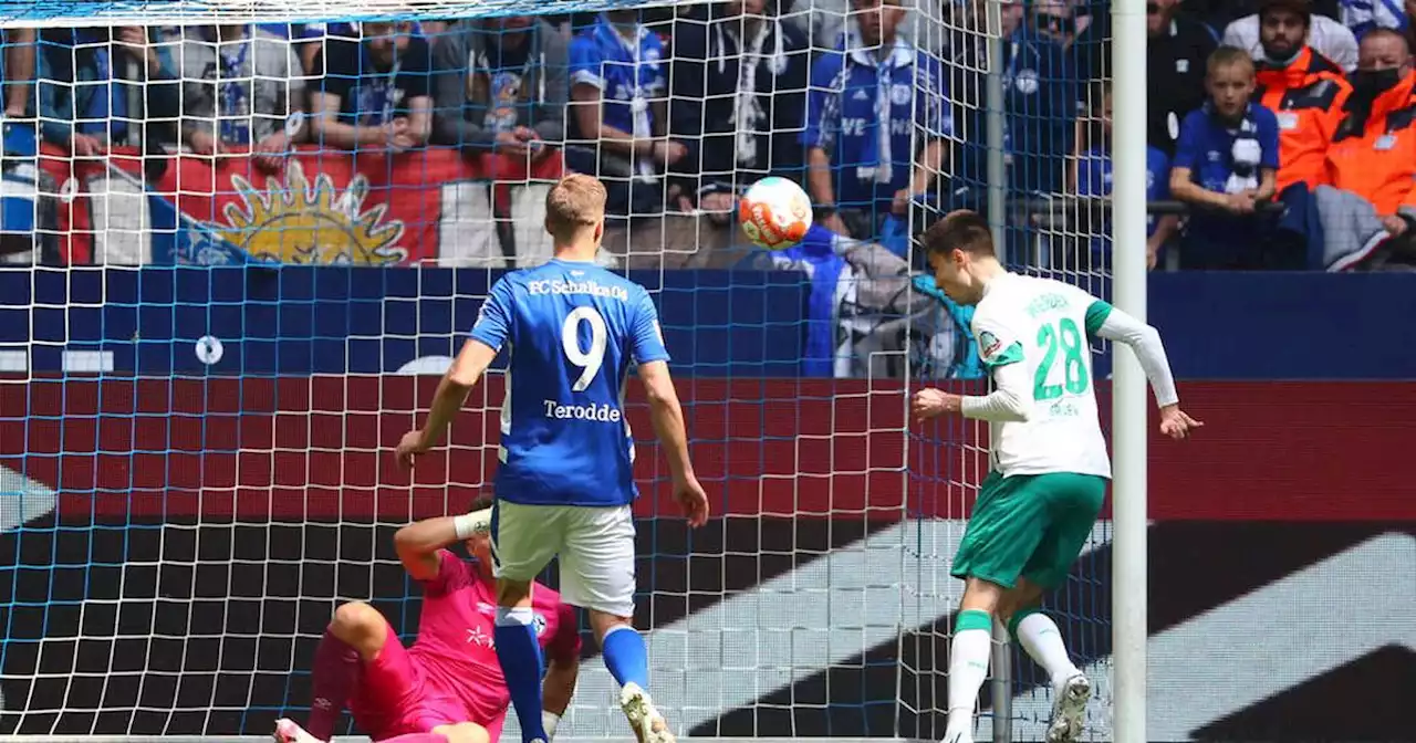 2. Liga: FC Schalke - Werder Bremen 1:4, Regensburg - HSV 2:4, Kiel - Heidenheim 1:1