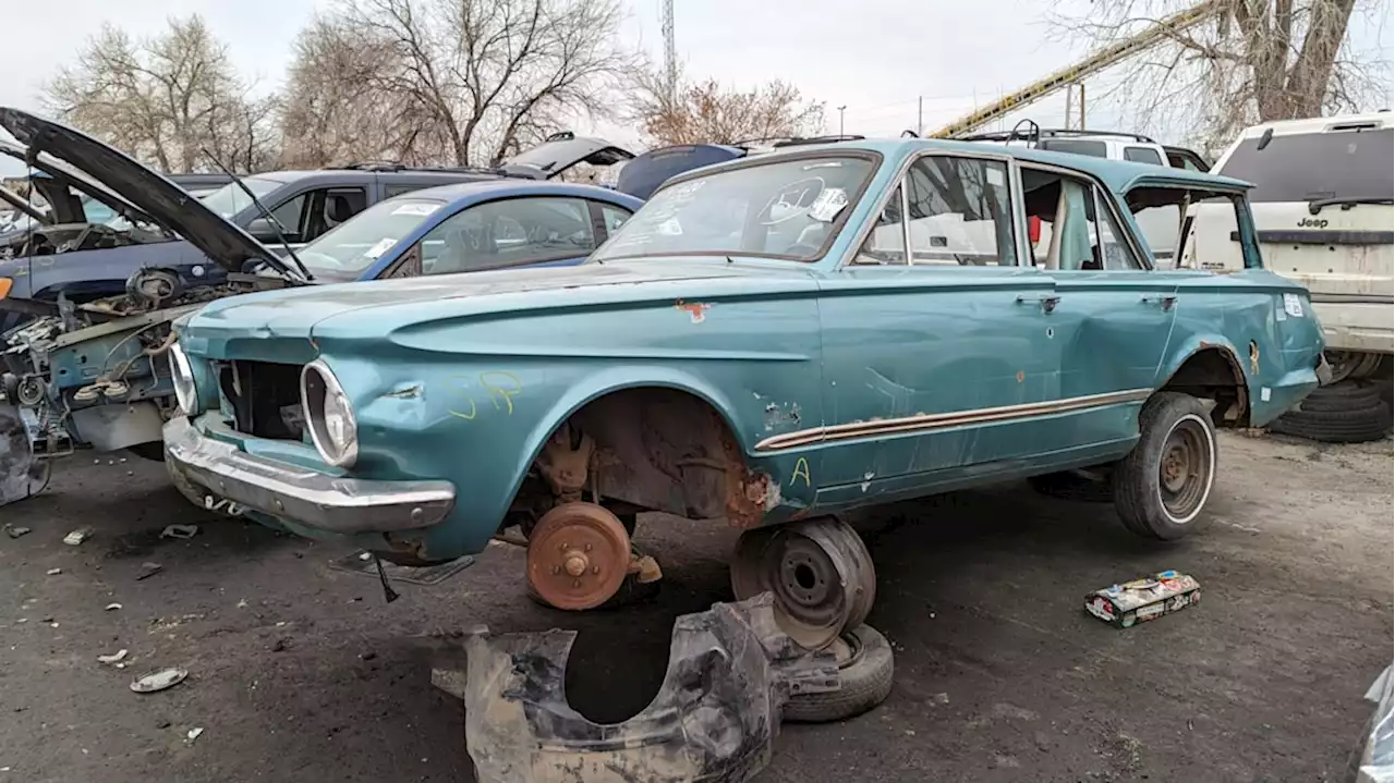 Junkyard Gem: 1964 Plymouth Valiant V-200 Wagon