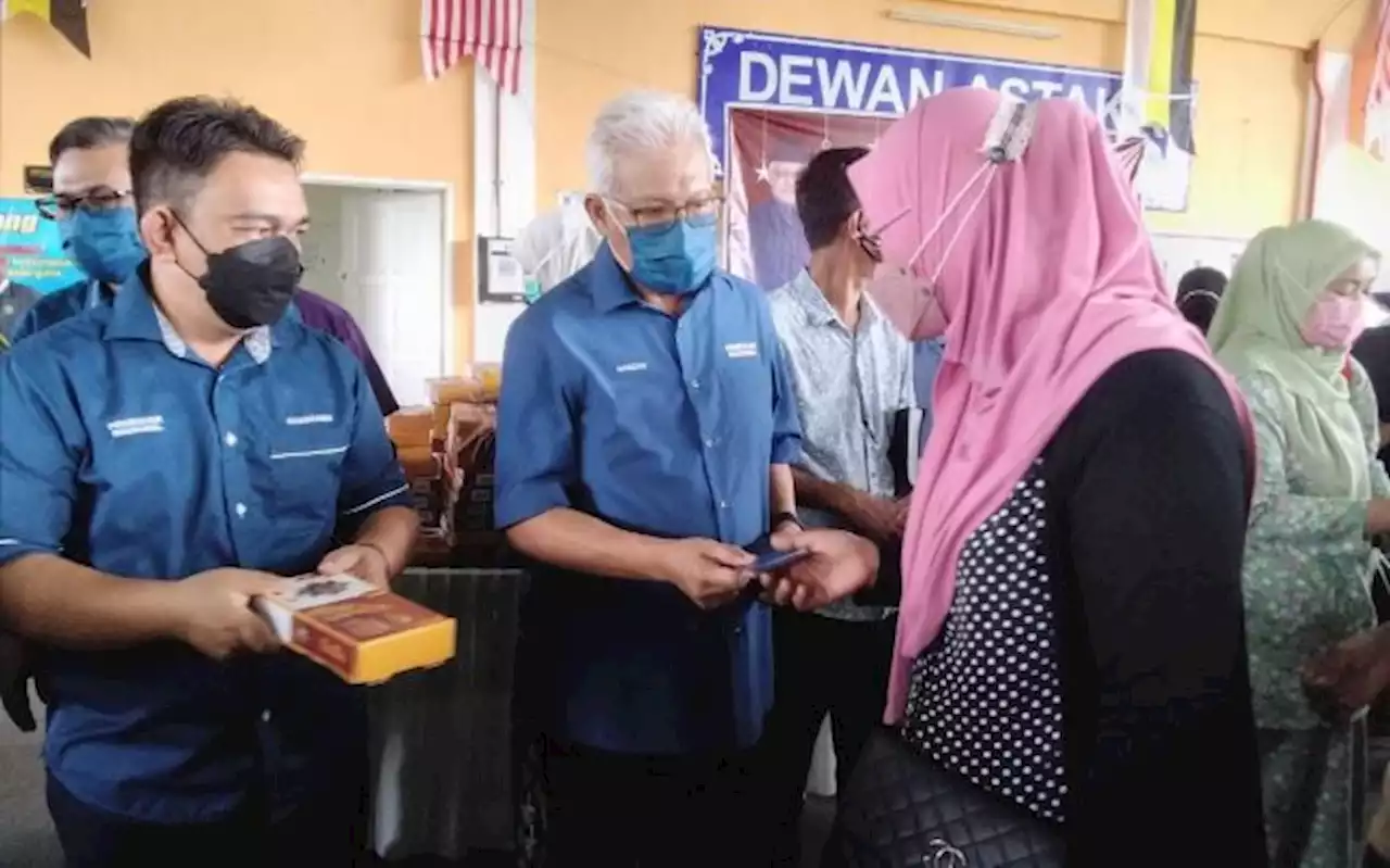 Kerajaan kaji semula kad UNHCR untuk Rohingya