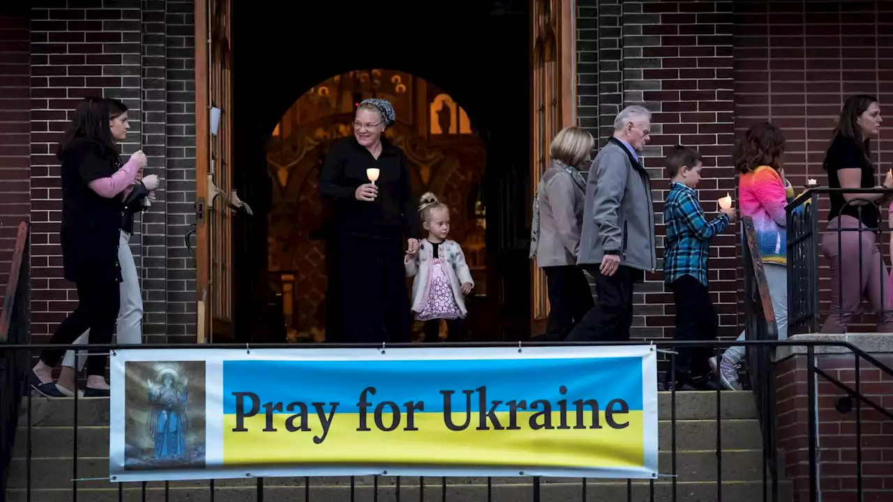 For Ukrainian Orthodox in US, war news casts pall on Easter