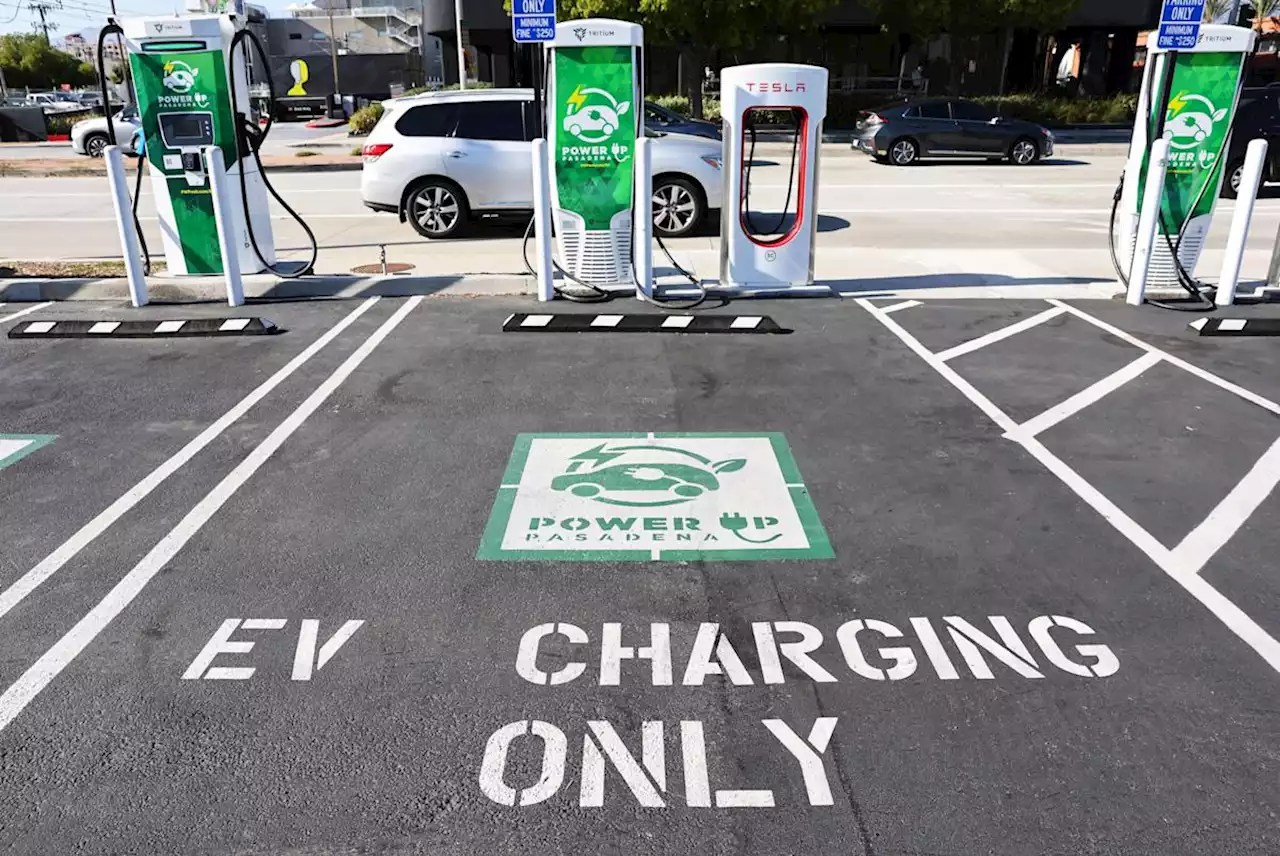 High gas prices pump up demand for electric vehicles