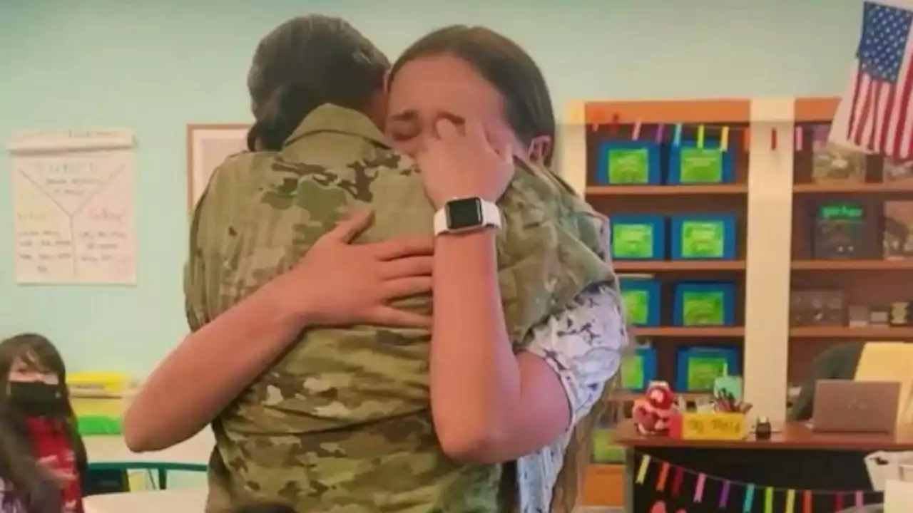 Mom returns from deployment, surprises daughter teaching class