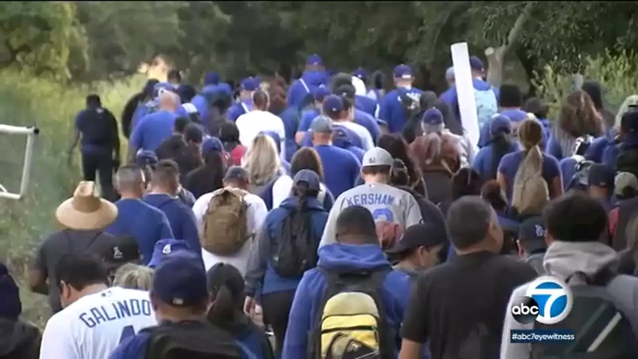 LA Dodgers fans celebrate Earth Day with hike to the iconic Hollywood sign