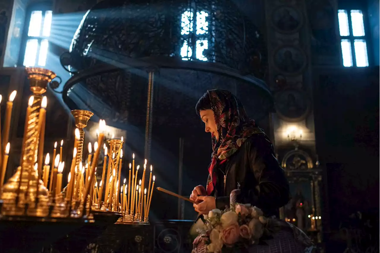 In photos: Ukrainians celebrate Orthodox Easter amid war