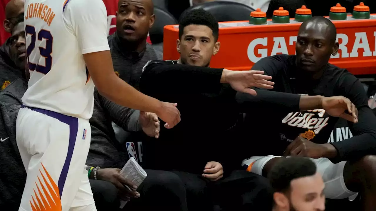 Injured Devin Booker out Game 4, Phoenix Suns up 2-1 over New Orleans Pelicans