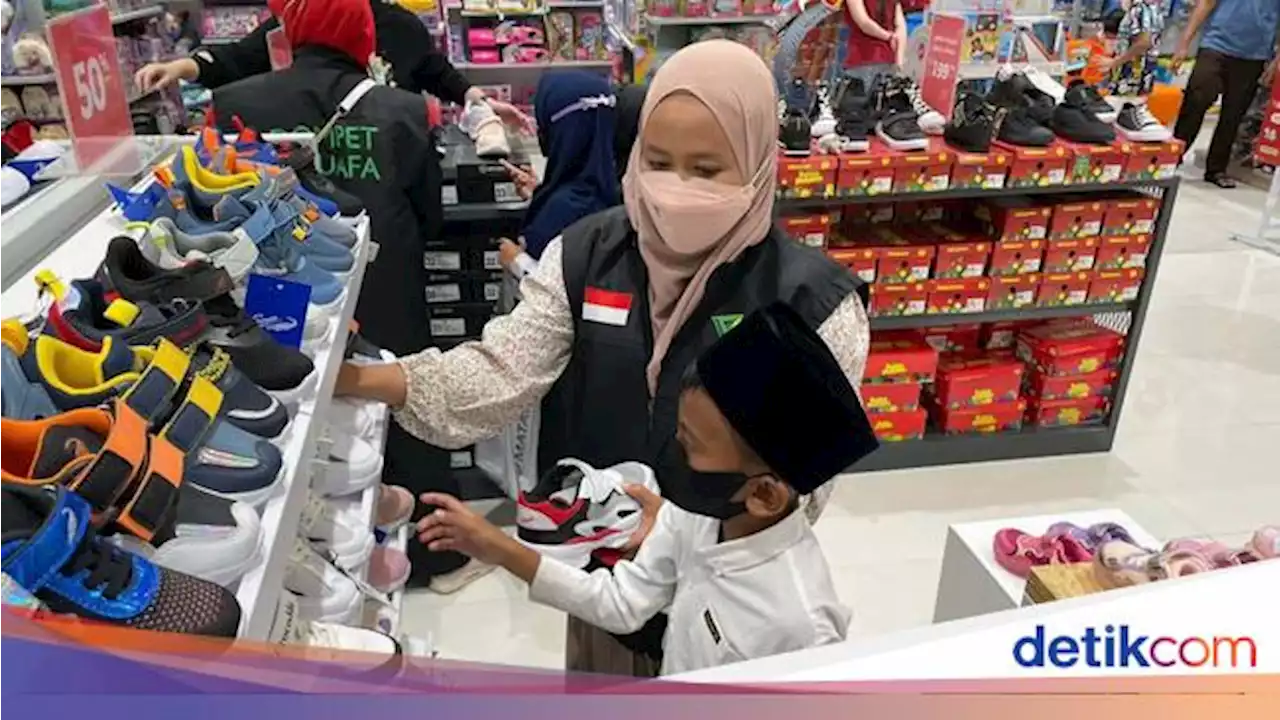 Senangnya Anak Yatim Belanja Kebutuhan Lebaran