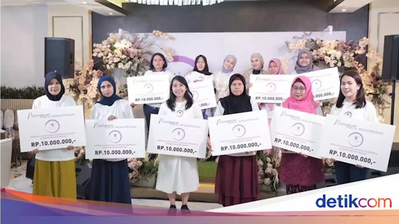 Shandy Purnamasari Beri Penghargaan Untuk 10 Perempuan Mandiri