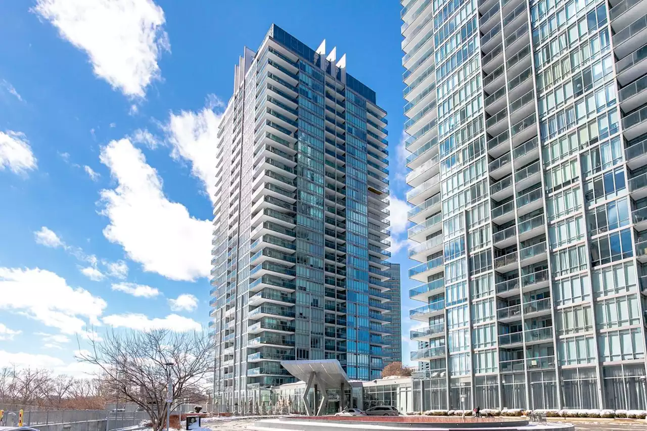 Two bedroom plus den condo near Toronto’s Humber Bay Park gets six offers