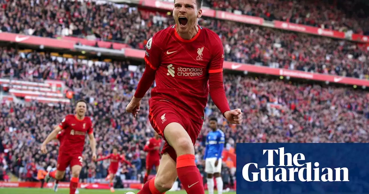 Robertson and Origi sink Everton to keep Liverpool on title trail