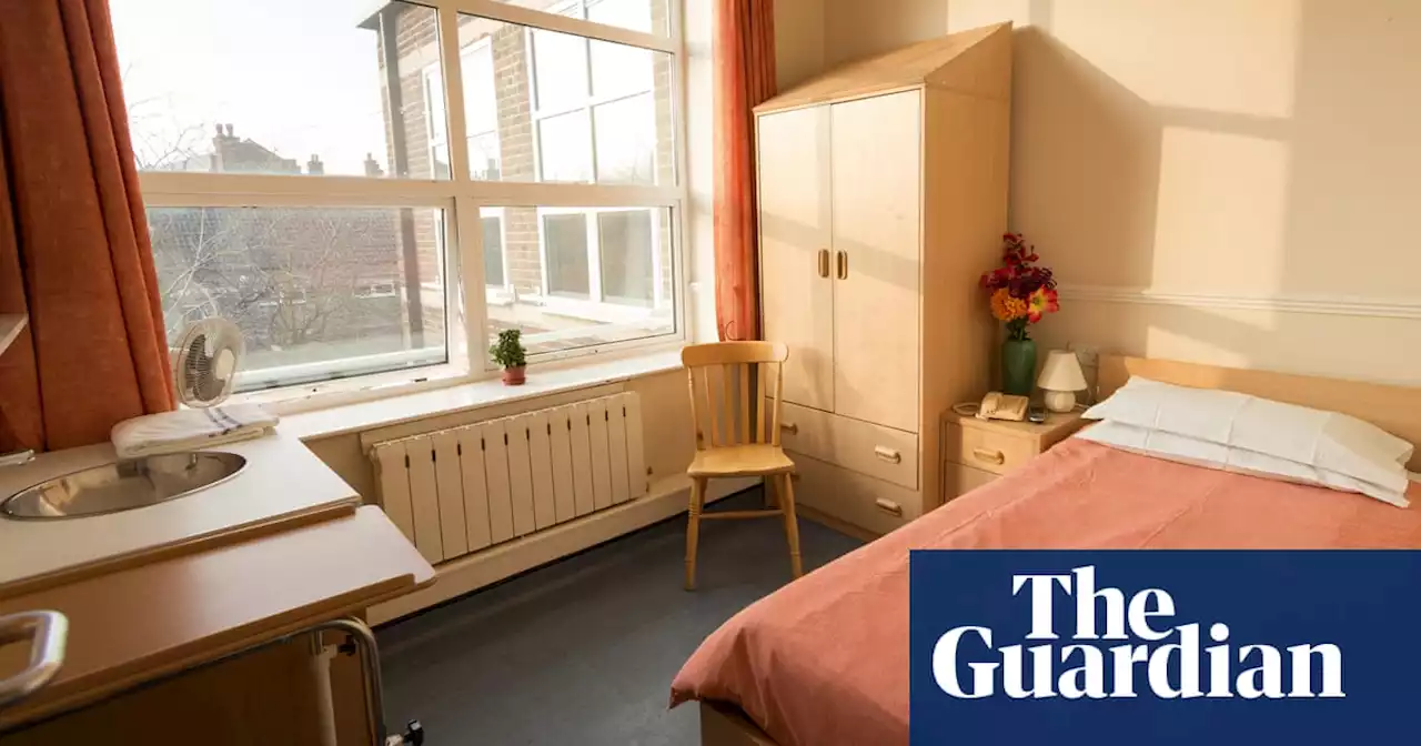 ‘Woeful scarcity’: NHS psychiatrist decries lack of mental health beds