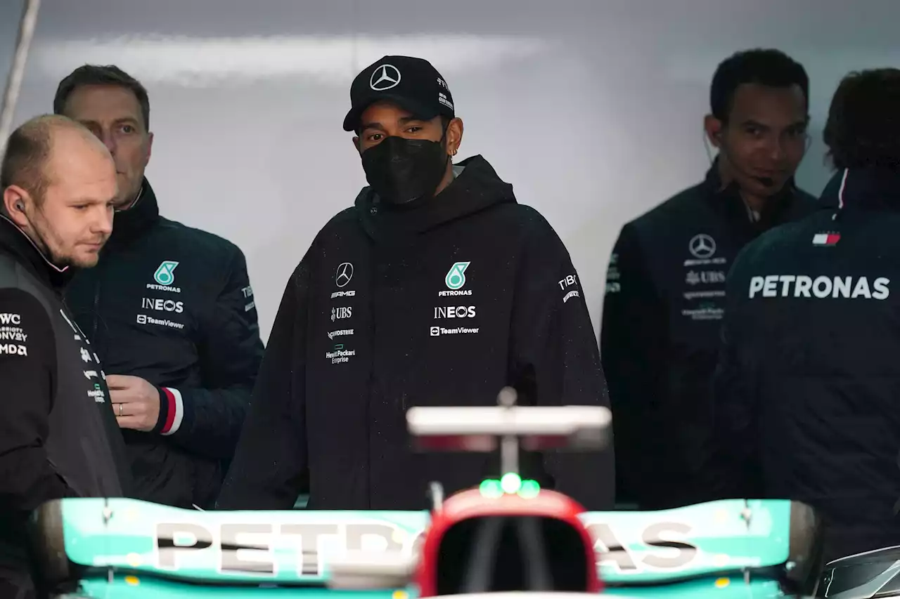 Lewis Hamilton apologises to Mercedes after ‘weekend to forget’ in Imola