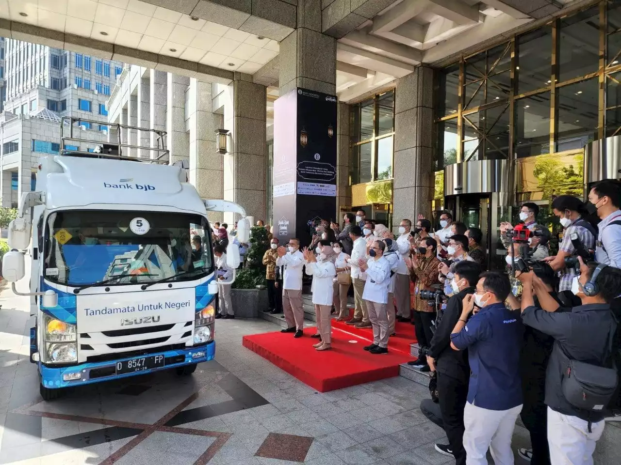 Bank BJB Imbau Nasabah Tukar Uang di Layanan Resmi Bank Indonesia