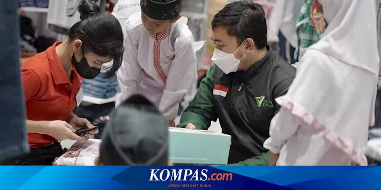 Supermal Karawaci dan Dompet Dhuafa Ajak 30 Anak Yatim Beli Baju Lebaran