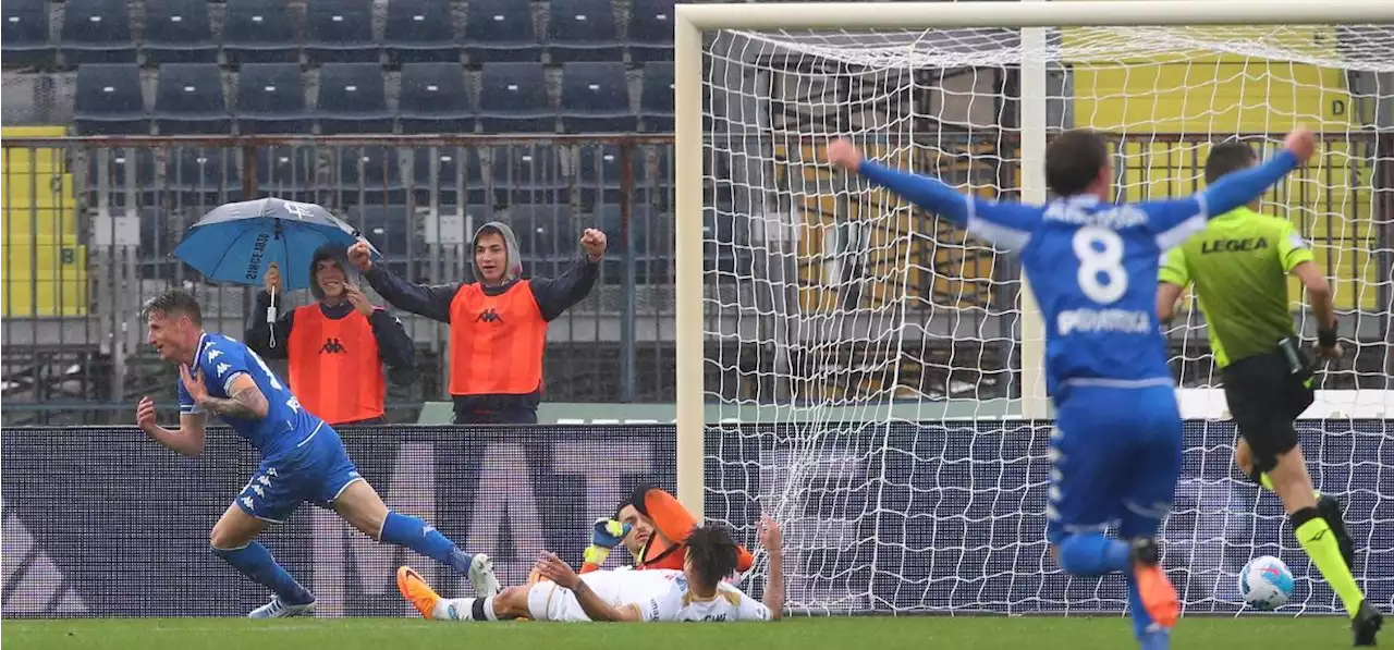 Pinamonti castiga il Napoli, a Empoli i toscani rimontano due reti: 3-2