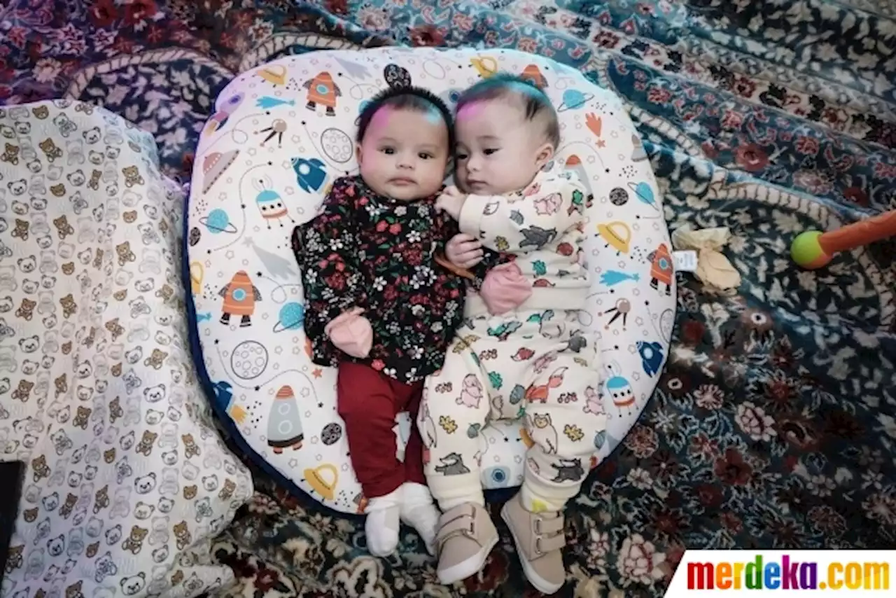 Foto : Momen Playdate Baby Ameena dan Baby Adzam, Ekspresinya Lucu dan Bikin Gemas | merdeka.com