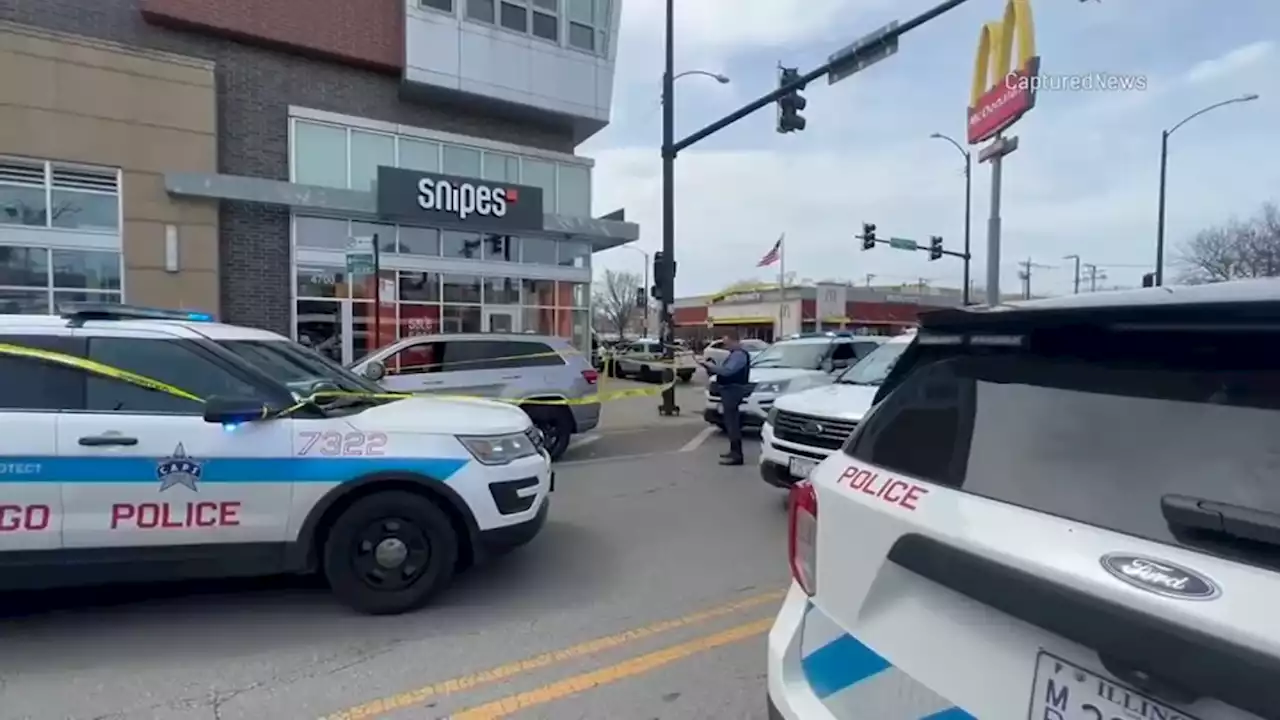 Man Shot and Killed During Fight at Bronzeville Shoe Store