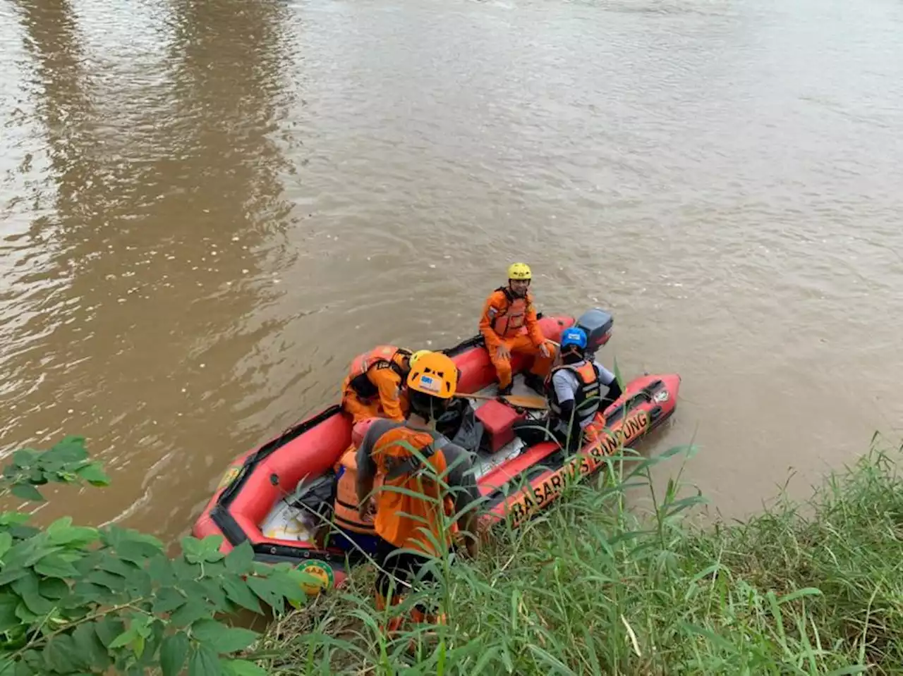 Tim SAR Temukan Korban Tenggelam Sungai Cikawung Cilacap di Hari Keempat |Republika Online