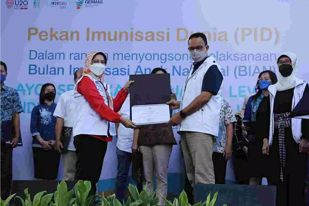 Cegah Polio dan Campak, Anies Ajak Warga Jakarta Lengkapi Imunisasi Anak