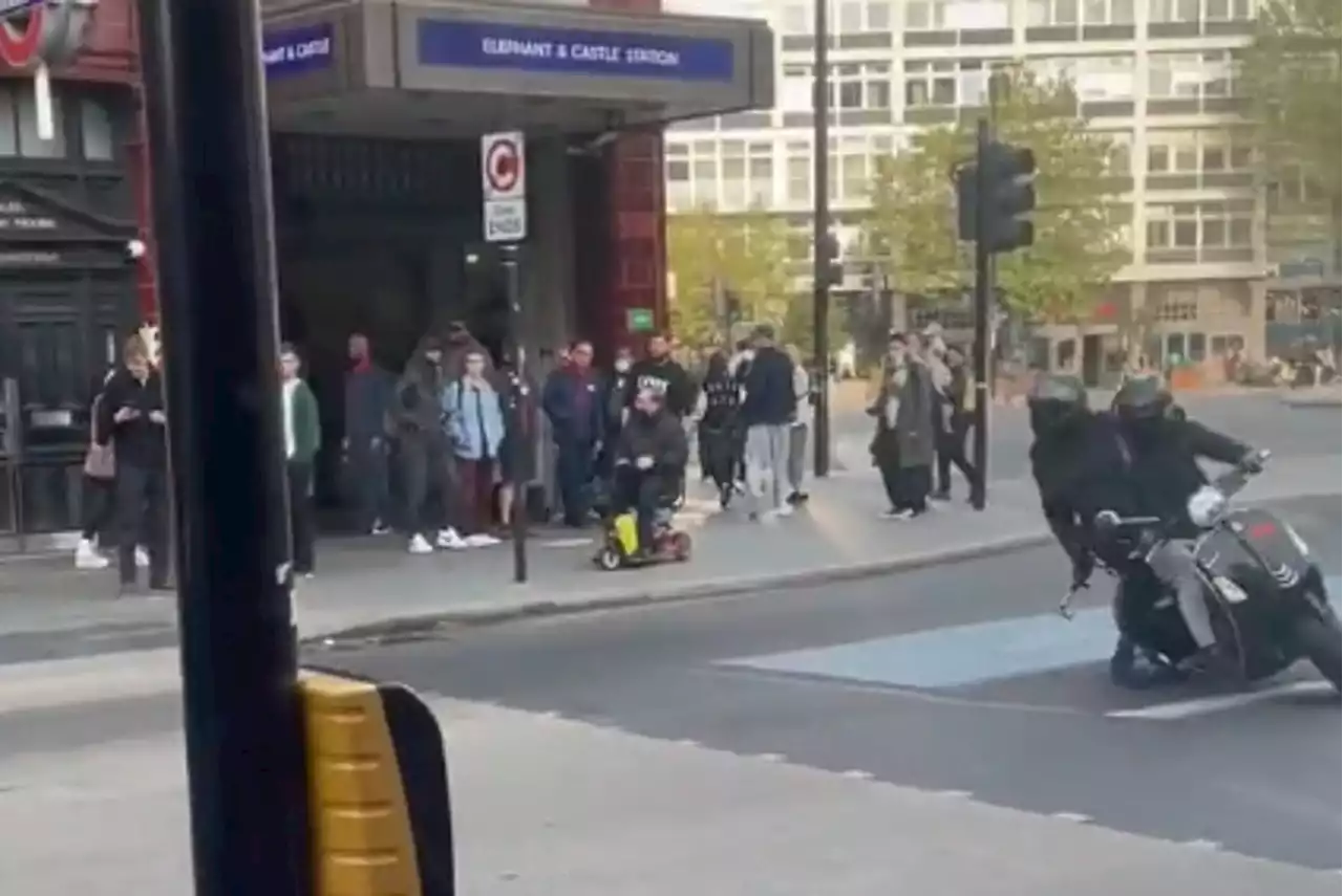 Hammer-wielding thugs ‘try to rob motorcyclist’ in Elephant & Castle