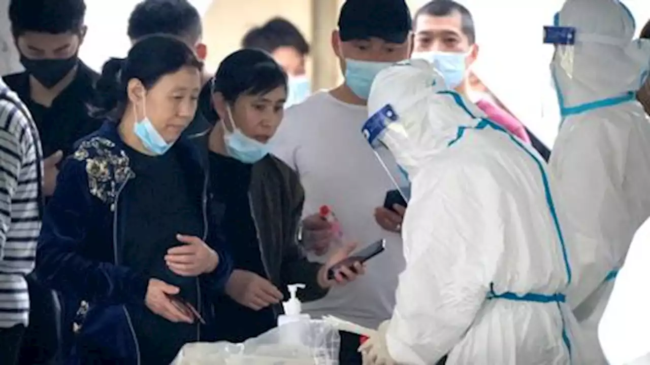 Shanghai Covid death toll rises as Beijing warns of 'grim' situation