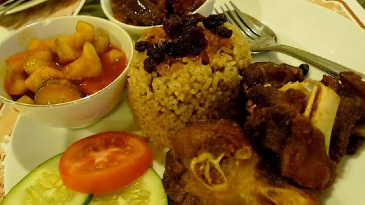 5 Resep Nasi Kebuli yang Bisa Kamu Coba di Rumah untuk Bukber