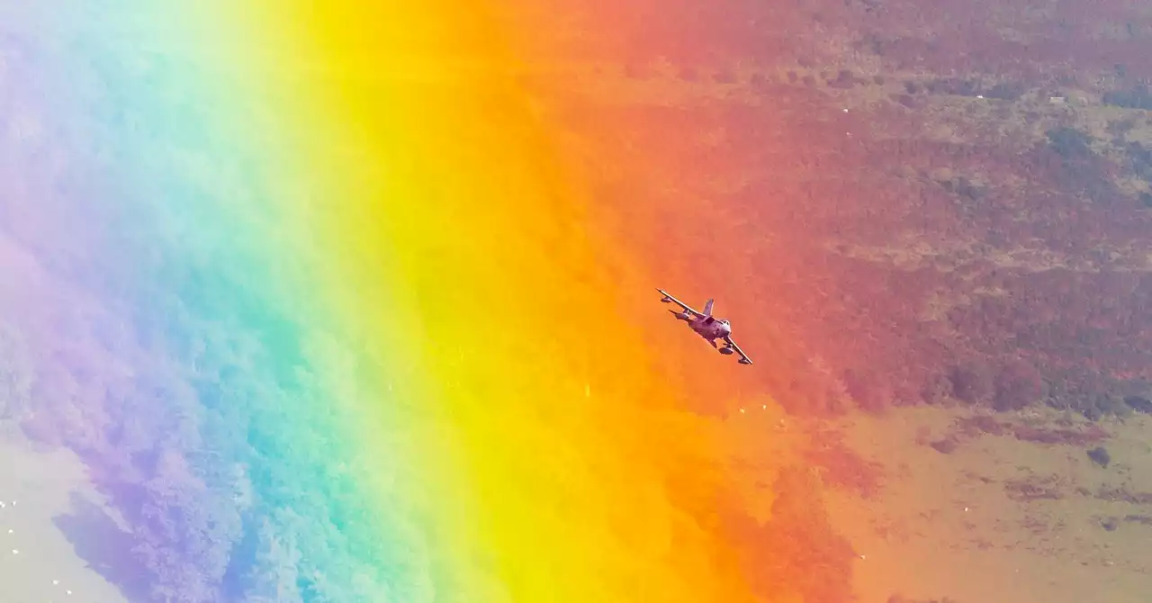 Wanna See a Jet Fly Through a Rainbow? Of Course You Do