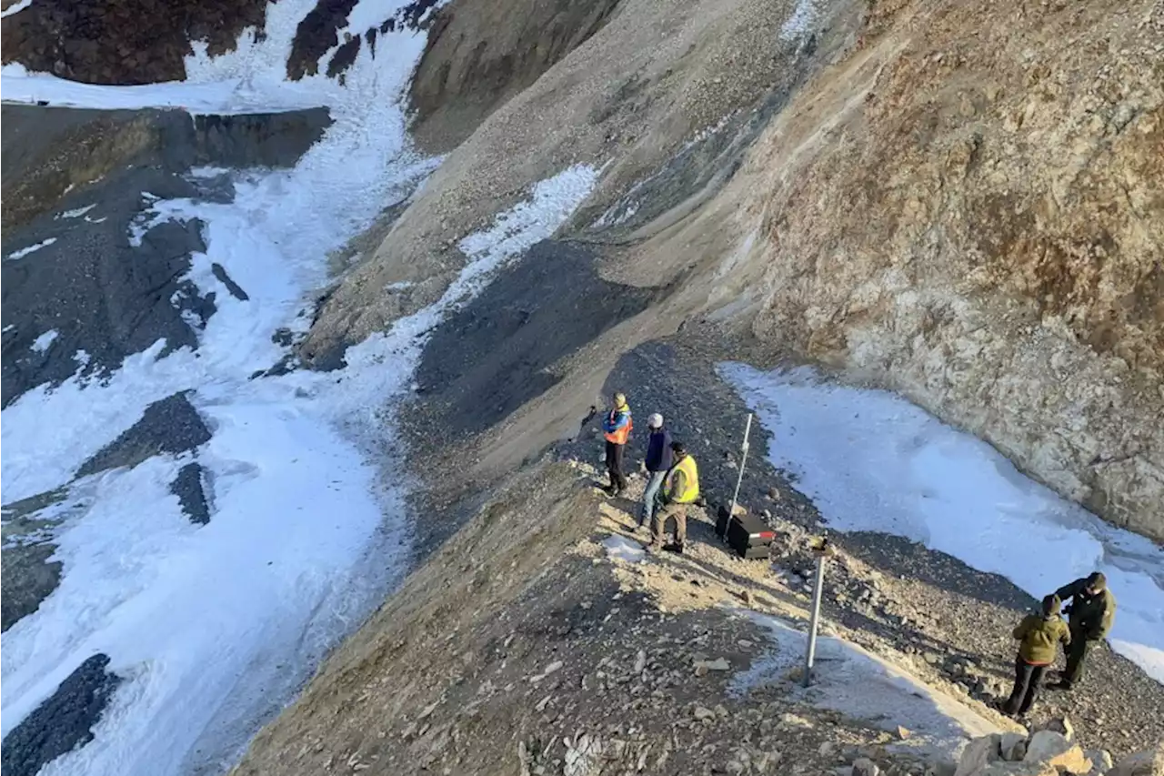 Bridge plan moves forward as Denali Park Road landslide speeds up - Alaska Public Media