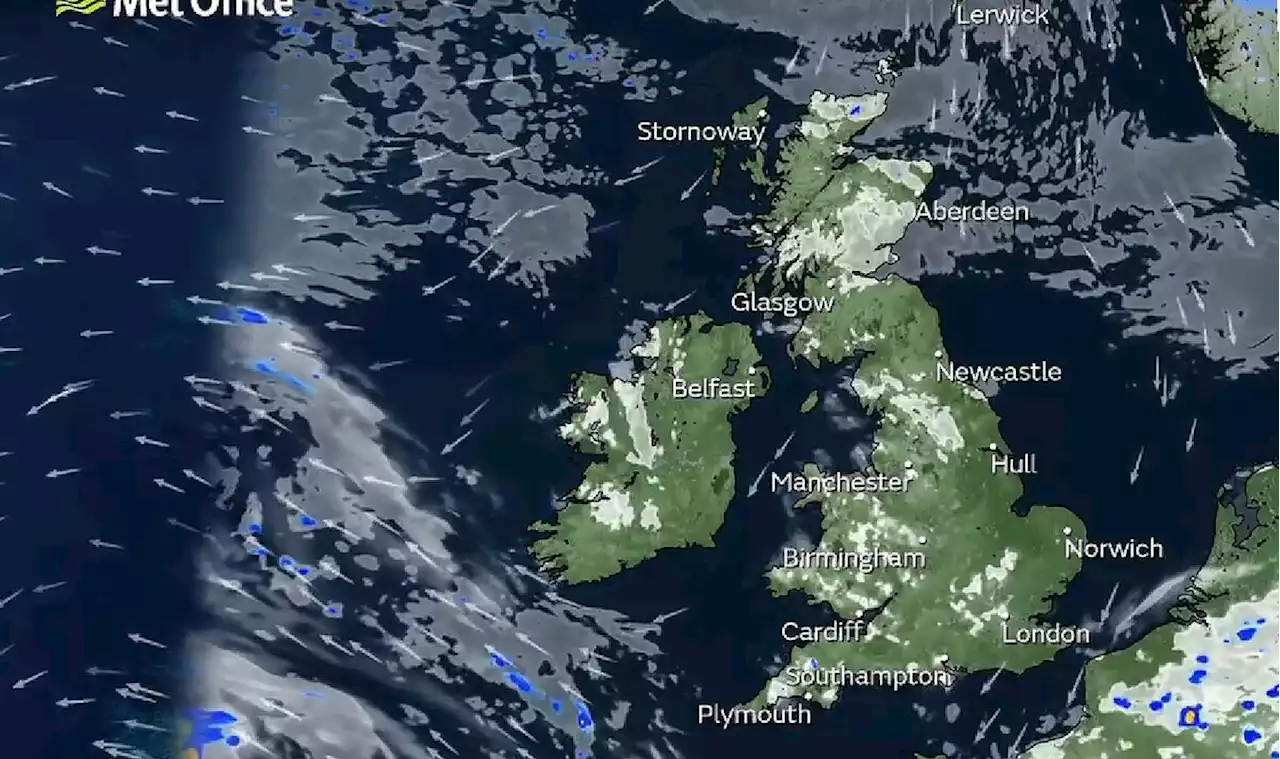 UK weather: Britons warned of frost and fog as mercury plunges ‘below normal’ in cold snap