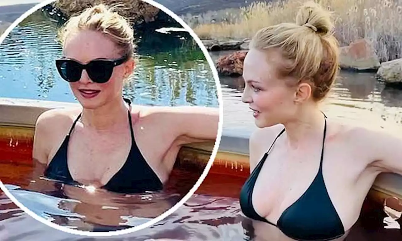 Heather Graham, 52, shows off her incredible figure in a skimpy bikini