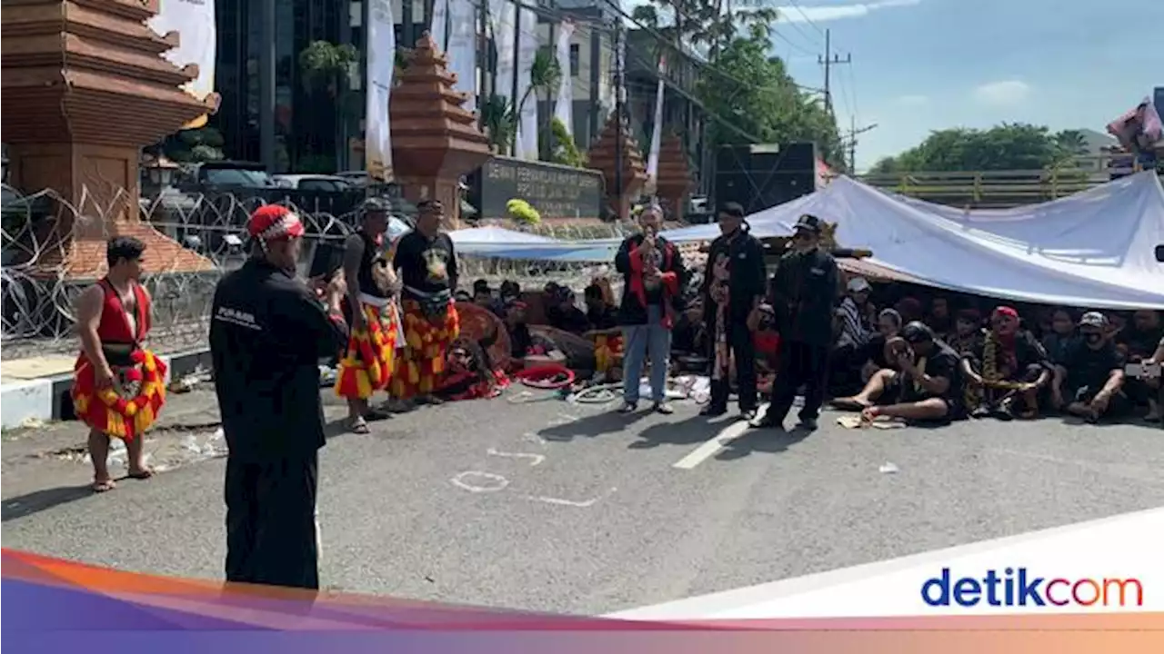 Komunitas Reog Surabaya Ngeluruk DPRD Jatim Desak Segera Daftarkan ke Unesco