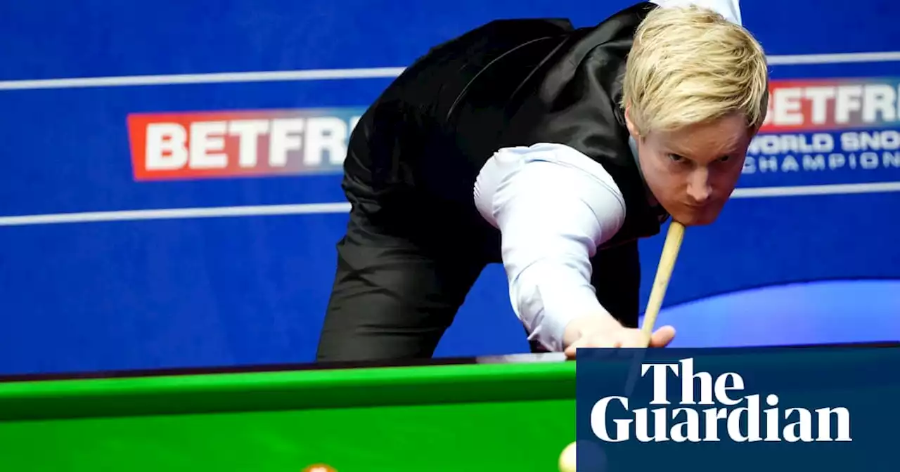 Neil Robertson stays in hunt in world championship against Jack Lisowski