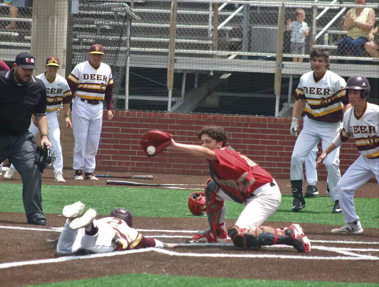 Deer Park prepares for second-place Pasadena Memorial by defeating Langham Creek with 6 late runs