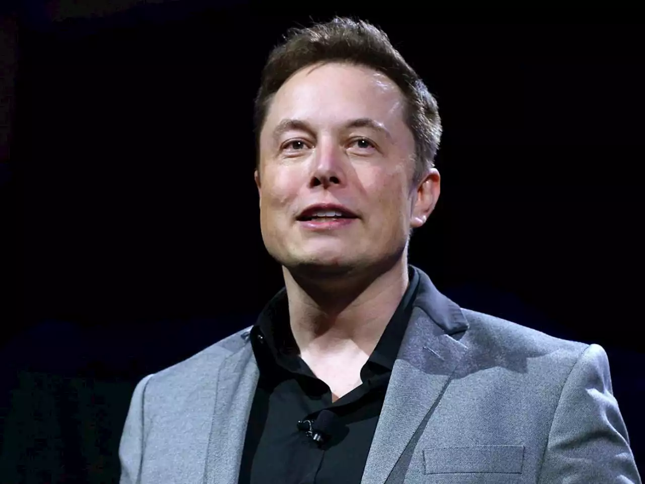 Musk mette le mani su Twitter: intesa da 44 miliardi