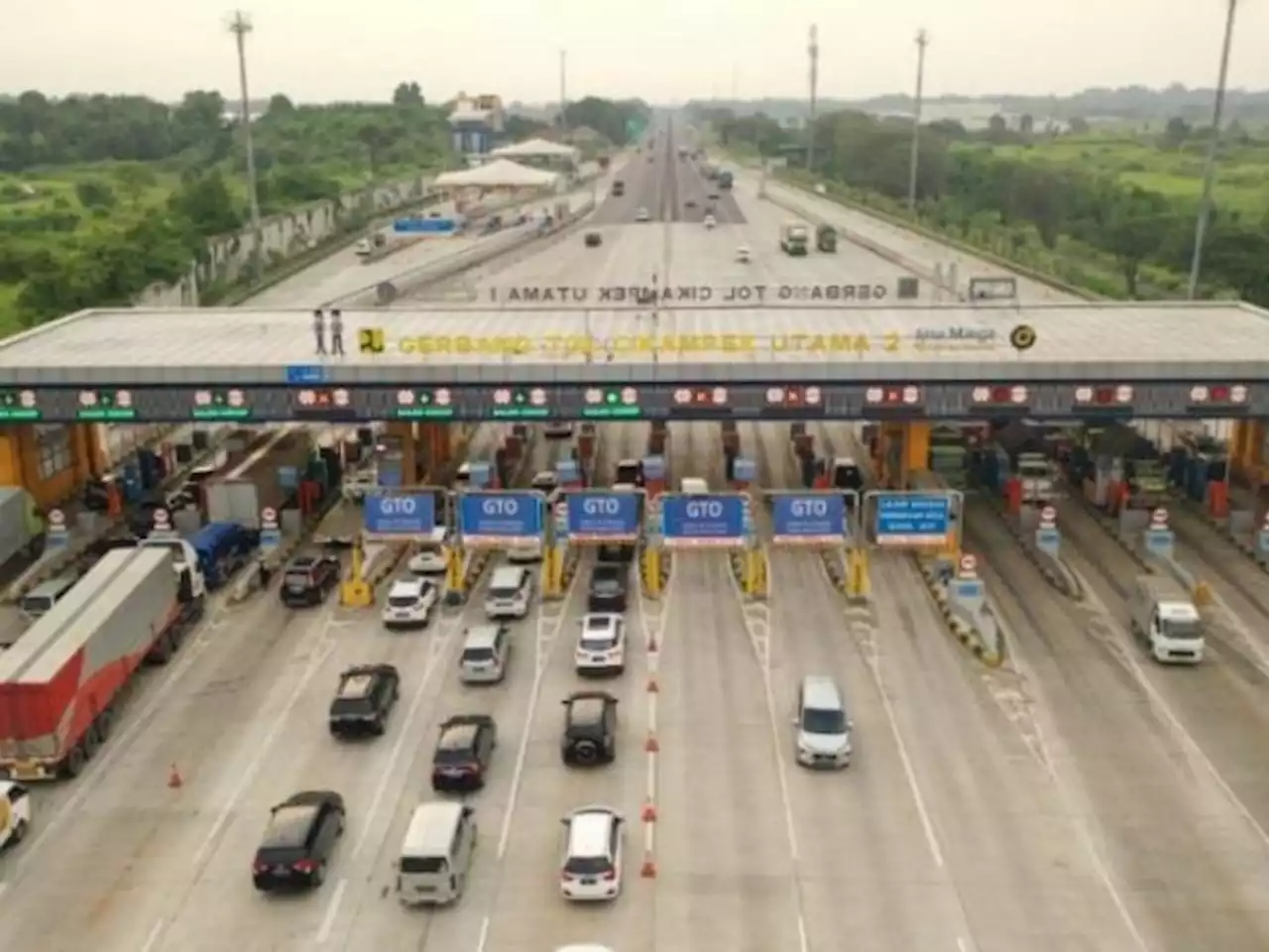 Hari Ini, Ganjil-Genap Diuji Coba di Jalan Tol Jakarta-Cikampek