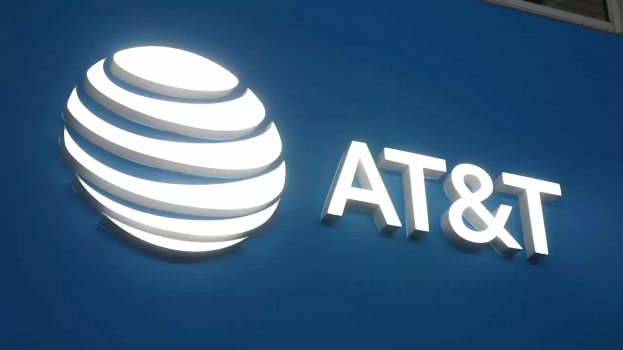 AT&T trumps T-Mobile and Verizon with two new unlimited 5G plan perks