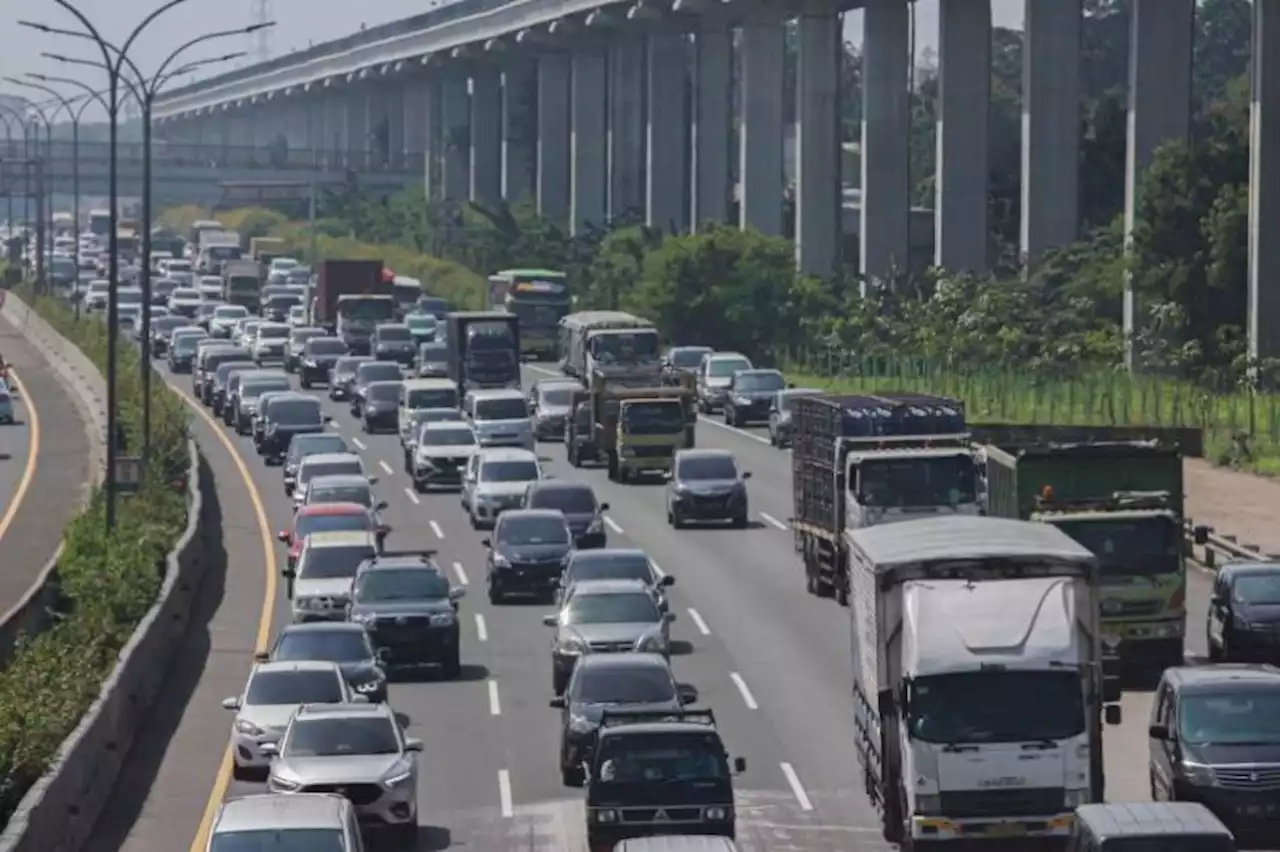 Antisipasi Macet, Pemudik Bisa Pantau Kondisi Ruas Tol Trans Jawa Lewat Situs ini