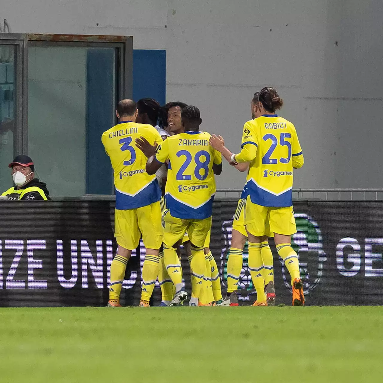 Serie A: Sassuolo-Juventus 1-2, Allegri ipoteca la Champions