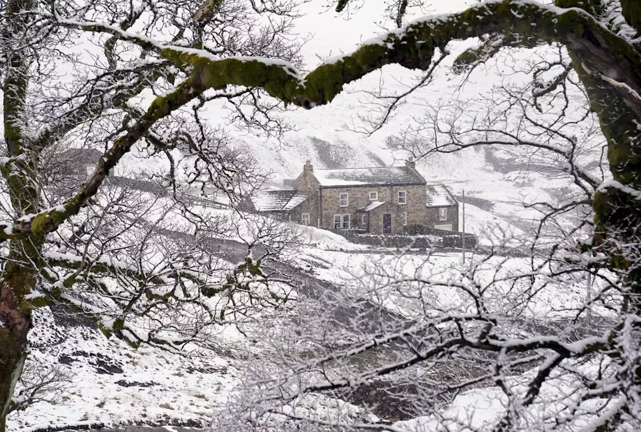 UK Snow report: Britain faces a -5C dip and may see coldest May in 25 years