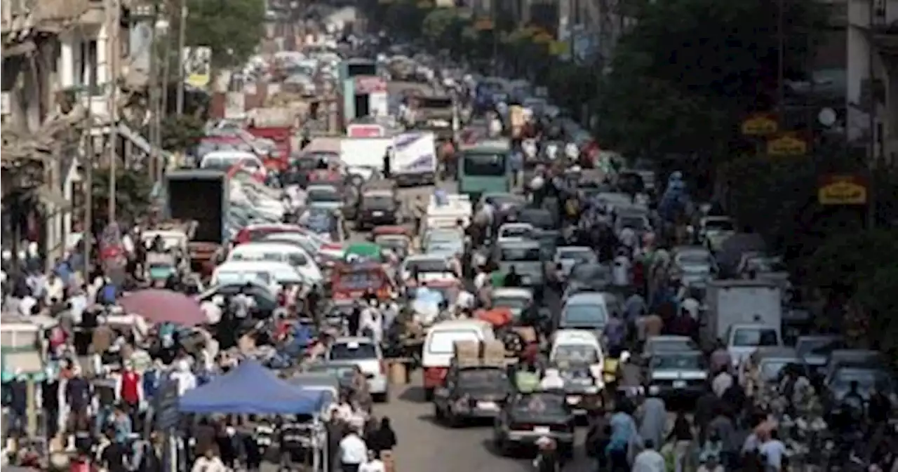 إلى أين تتجه الزيادة السكانية فى مصر؟.. 250 ألف نسمة زيادة فى 61 يوما فقط.. مصر حاليا الأولى عربيا والثالث إفريقيا والرابع عشر عالميا.. والإحصاء يحذر: عدد سكان مصر يصل إلى 124 مليون نسمة فى عام 2032 - اليوم السابع